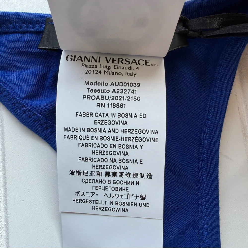 Versace Greca Border sports bra in blue - Picture 5 of 7